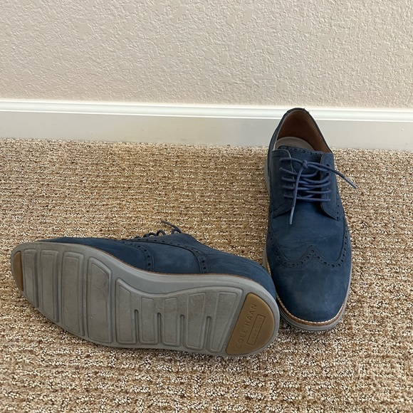 Cole Haan - Picture 3 of 3
